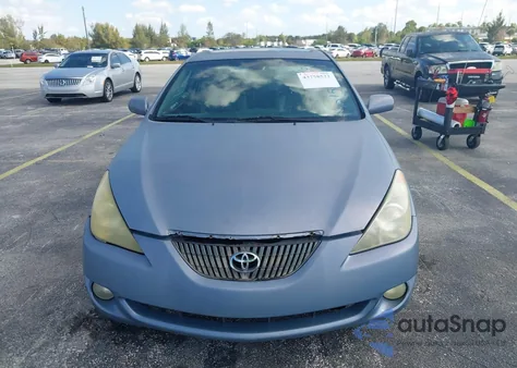 2004 Toyota Camry Solara Sle V6 z USA, uszkodzony, nr VIN 4T1CA38P04U015556